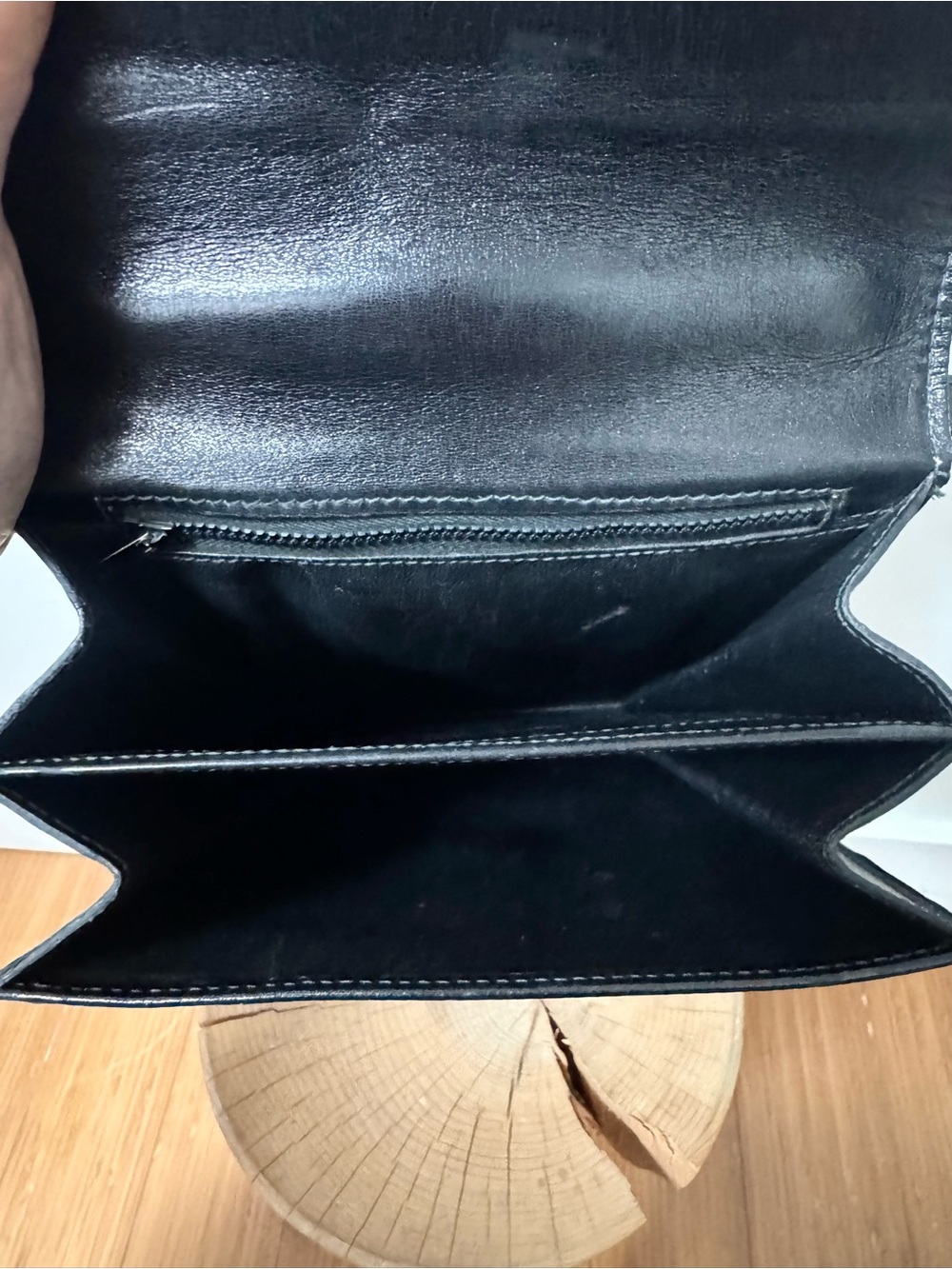 GUCCI vintage convertible locking leather satchel - Picture 9 of 16